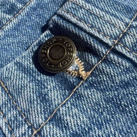 Topshop Light Blue Denim Overalls with Bib - Picture 4 of 4